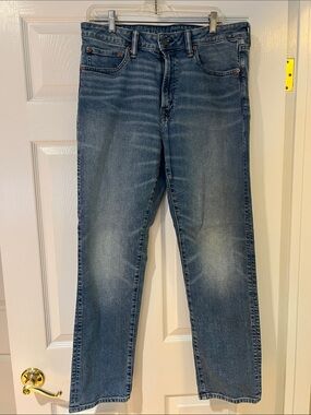 American Eagle Outfitters Men’s Medium Blue Straight “Flex” Jeans